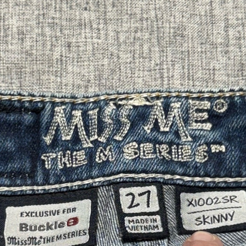 Miss Me The M Series Distressed Skinny Jeans Size 27 - Picture 5 of 8